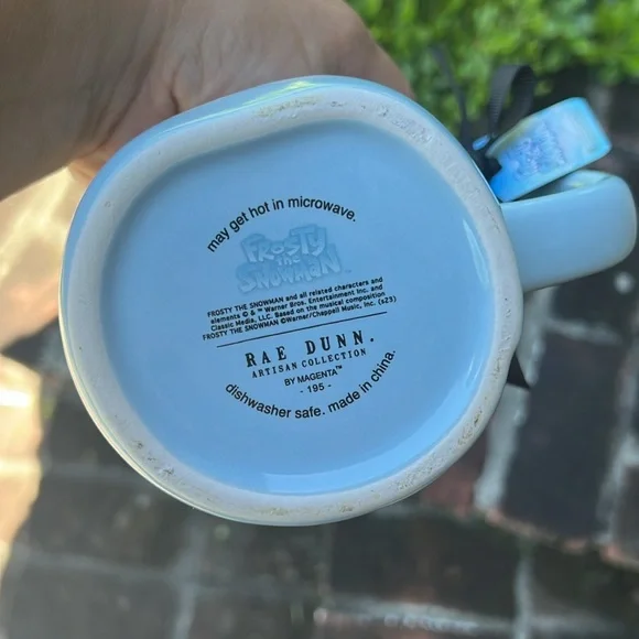 Rae Dunn "Artisan" collection Frosty the Snowman coffee cup - Picture 5 of 6